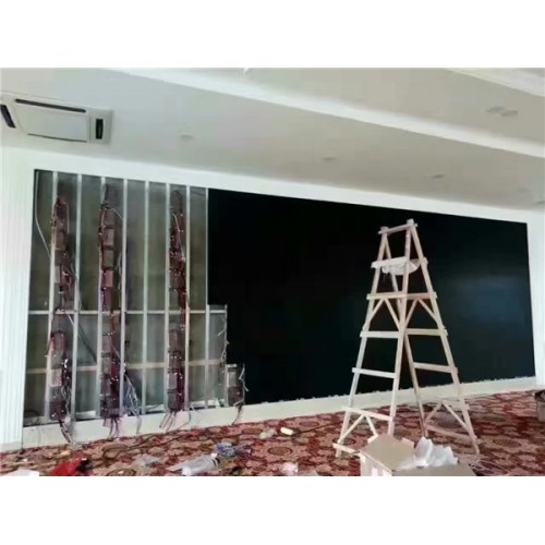 多功活動中心P4型LED彩色顯示屏安裝