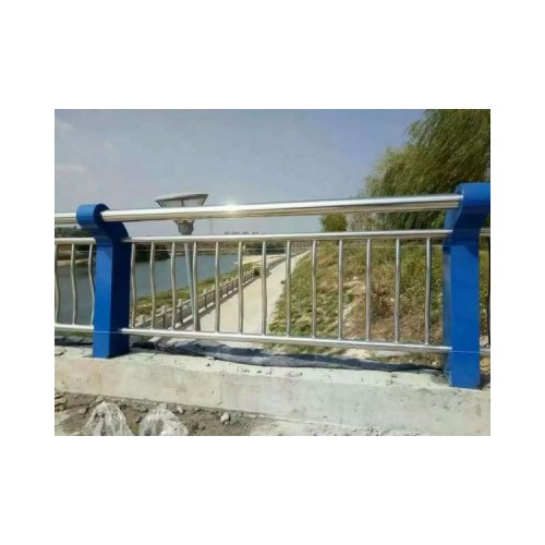 不銹鋼復(fù)合管護(hù)欄