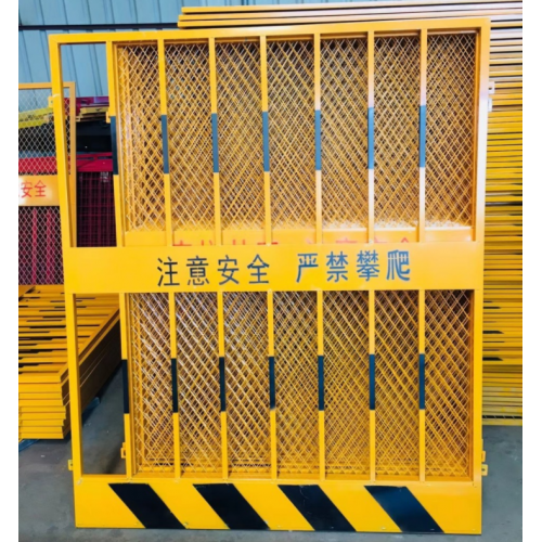 施工電梯井口防護(hù)網(wǎng) 洞口安全門(mén) 建筑臨時(shí)安全網(wǎng) 廠家9.13
