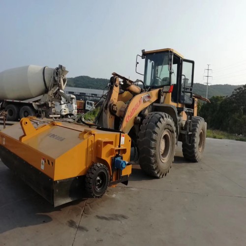 30裝載機(jī)清掃車 50裝載機(jī)掃路車