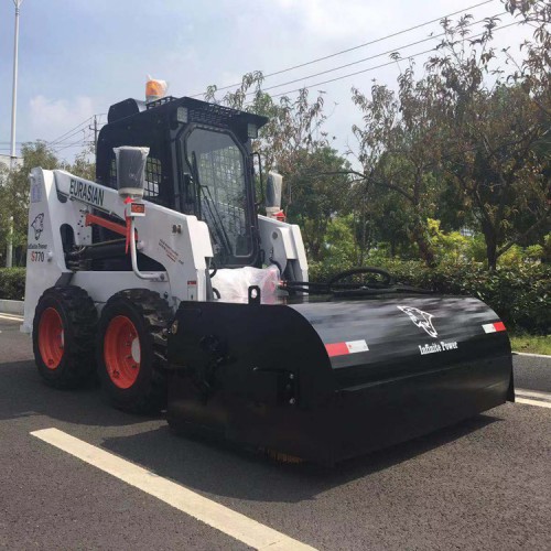 滑移裝載機(jī) 滑移裝載機(jī)清掃車(chē) 滑移裝載機(jī)清掃機(jī)