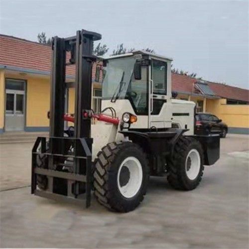 安寧泥石路四驅越野叉車三級門架叉車越野叉車價格