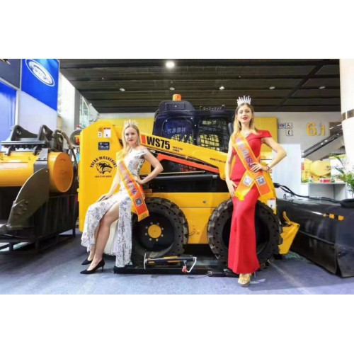 滑移裝載機(jī)掃地機(jī) 滑移裝載機(jī)清掃車(chē) 滑移裝載機(jī)清掃機(jī)