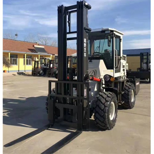 四驅(qū)越野叉車廠家 寧河越野叉車價格  側(cè)翻油缸叉車一機多用