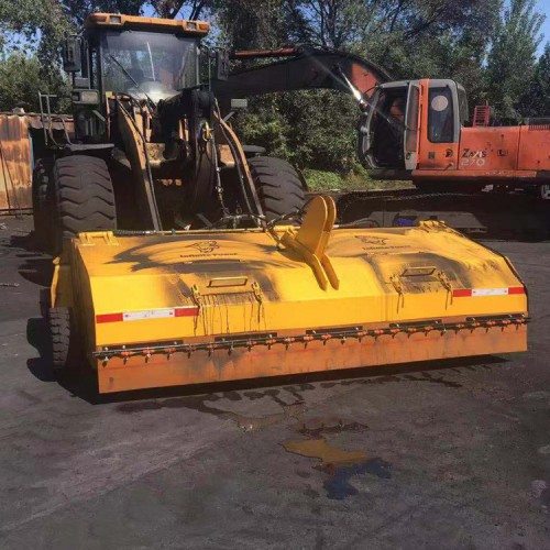 裝載機(jī)改清掃車