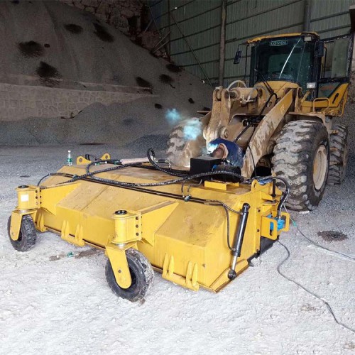 駕駛室掃路車 帶駕駛室掃路車 鏟車清掃車