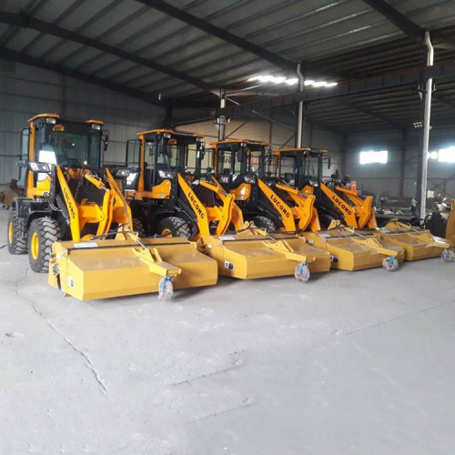 小型裝載機清掃車 小型裝載機改掃路車