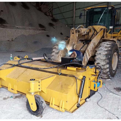 2噸裝載機(jī)清掃機(jī) 加裝清掃器 馬路清掃機(jī) 清掃器 清掃機(jī)