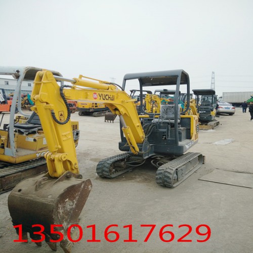 18、20小型二手挖掘機優(yōu)惠轉(zhuǎn)讓