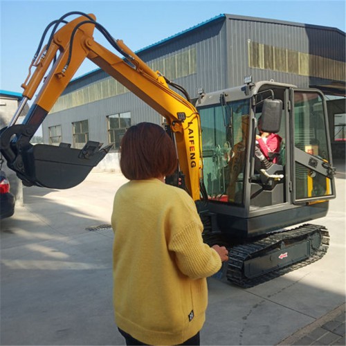 遂寧泥石子挖掘機 履帶挖溝機 巷道挖掘機雪