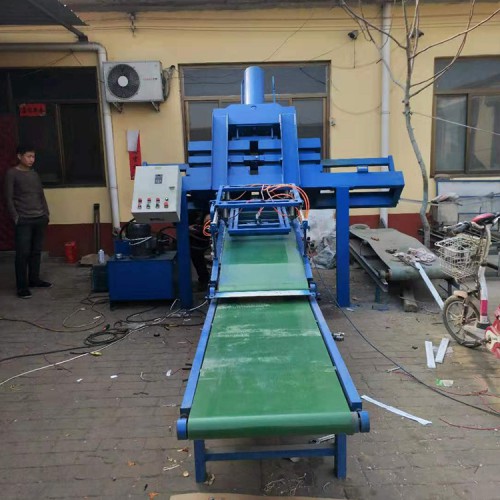 斜式自動制香機