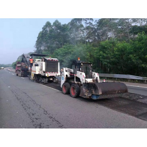 砂石清掃車 滑移清掃車 裝載機清掃器 裝載機改裝滾刷清掃器