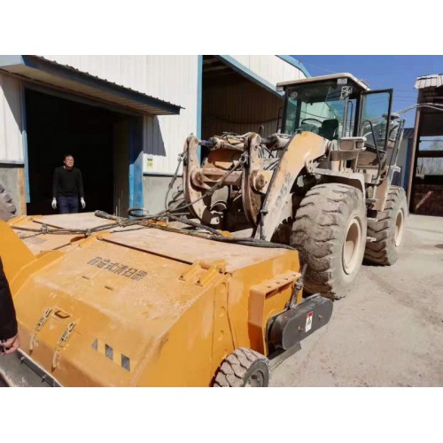 滑移清掃器 裝載機改掃路車 裝載機前置清掃器 滑移掃地機