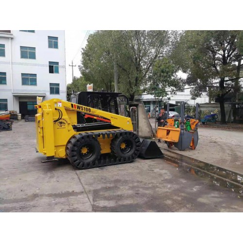 滑移機(jī)可配80型四瓣式挖樹機(jī) 多功能移樹斷根機(jī)