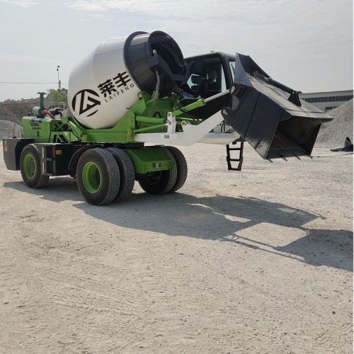 小型混凝土自動(dòng)攪拌車  萊豐 堅(jiān)固耐用 水泥攪拌車廠家