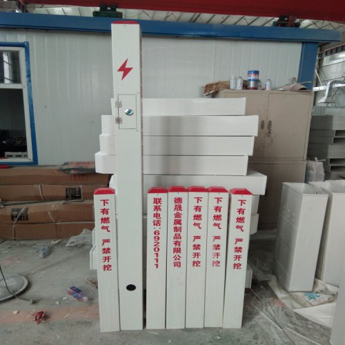 玻璃鋼轉角樁三角標志樁