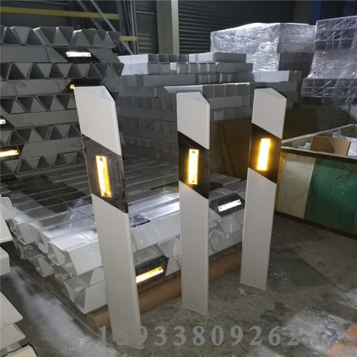 高速公路反光輪廓標