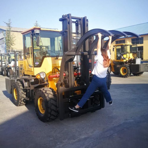水泥板叉車  價格實惠 搬運(yùn)越野叉車 萊豐 越野叉車 高品質(zhì)