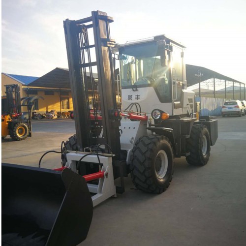 越野抱叉  廠家現貨 四驅叉車 萊豐 越野叉車 質優價廉