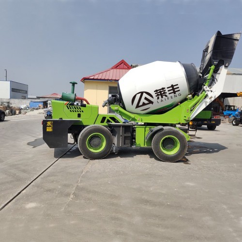 現(xiàn)貨3方水泥攪拌車價(jià)格  萊豐 常年出售 5方水泥攪拌罐車