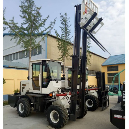 四驅越叉車  廠家報價 防滑叉車 萊豐 越叉車 規格排量齊全