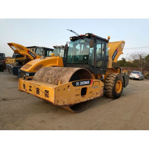 二手壓路機(jī)直銷二手徐工22噸壓路機(jī)二手26噸振動(dòng)壓路機(jī)