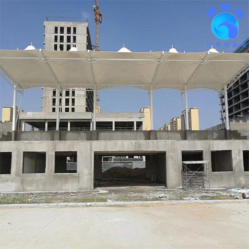 張拉膜車棚膜結(jié)構(gòu)