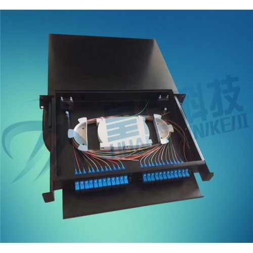 機(jī)柜安裝光纜終端盒