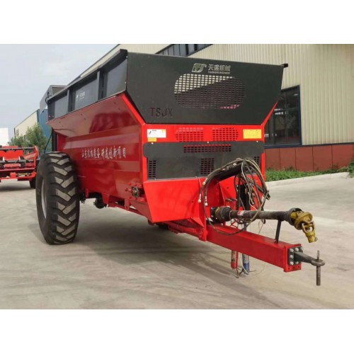 雙豎絞龍撒糞車，黑龍江農場大型撒糞車，濕牛糞撒糞車