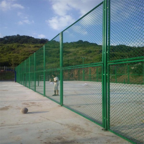 球場(chǎng)圍欄