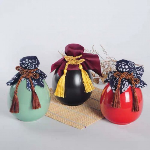 1斤裝純釉大口經(jīng)典瓶型陶瓷酒瓶高溫燒制河南廠家工藝空酒瓶