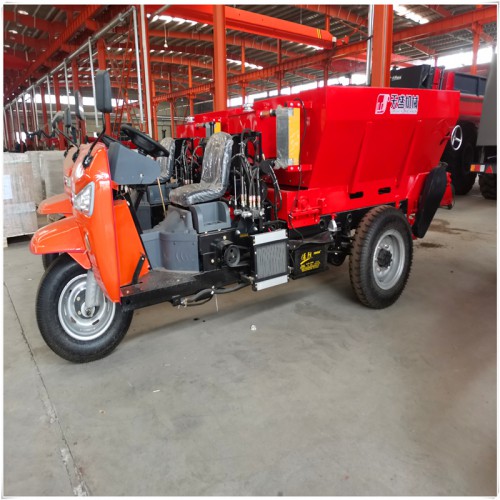 農(nóng)用撒糞機(jī)  三輪撒肥車  散糞機(jī)  撒肥機(jī)