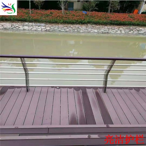 不銹鋼復(fù)合管價(jià)格 不銹鋼復(fù)合管