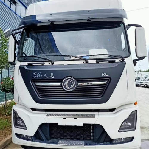 國五東風(fēng)天龍前四后八冷藏車