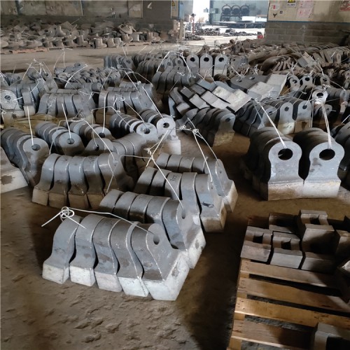 礦山箱式錘破碎石機(jī)高錳鋼錘頭鑄造破碎機(jī)高鉻合金耐磨制沙機(jī)錘頭