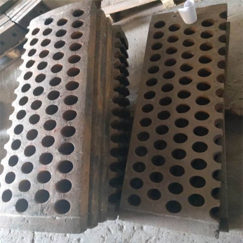 湖南婁底合金鋼破碎機錘頭篩板襯板篦條碎石機錘頭廠家