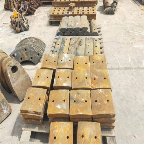 河北邢臺定制各種鑄造耐磨件高錳鋼篦板篦條襯板篩板轉盤鎢鈦合金