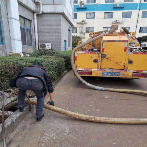 北京十八里店抽糞服務 清洗管道 疏通下水道