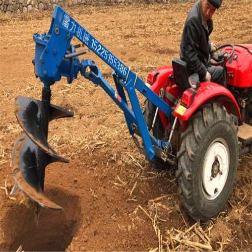 拖拉機栽樹機器 大型四輪拖拉機打洞機