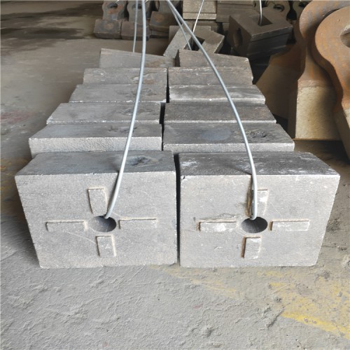 破碎機(jī)錘頭高鉻合金耐磨錘頭磚廠高鉻合金方錘