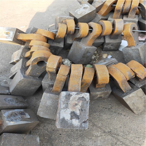 定制高鉻耐磨合金l破碎機(jī)甩錘榔頭板凳錘頭細(xì)碎機(jī)粉碎機(jī)耐磨板