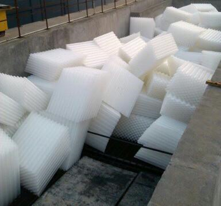 u=16101988,3932476774&fm=26&gp=0