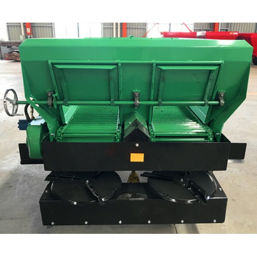 8立方大型廄肥撒肥機(jī) 新疆大型固肥拋糞機(jī)