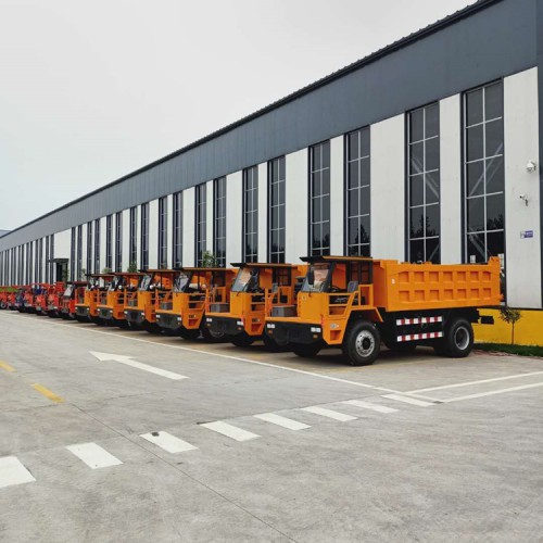 載重20噸鐵礦用拖拉機 井下拉渣四不像運輸車