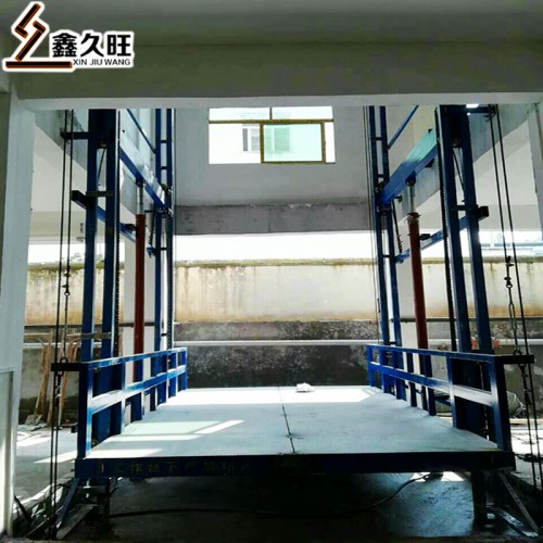 廠家批發升降貨梯升降機 導軌式廠房貨梯