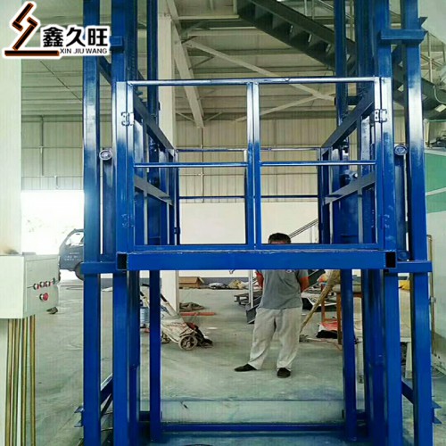 防墜固定導(dǎo)軌式平臺(tái) 簡(jiǎn)易倉(cāng)庫(kù)廠房提升機(jī)