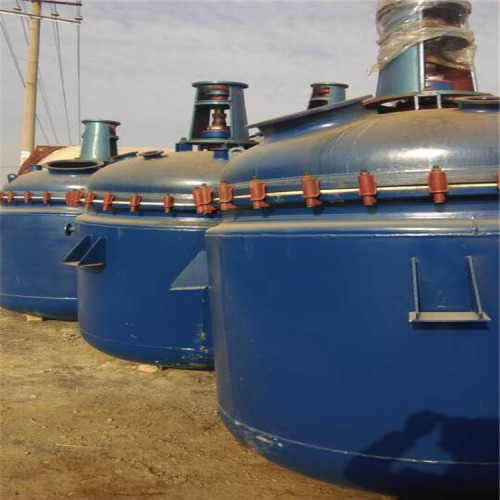 供應(yīng)二手3噸搪瓷反應(yīng)釜廠家