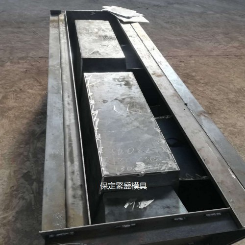 繁盛供應現澆式階梯護坡模具  自鎖型框格護坡模具