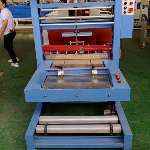 全自動袖口式包裝機