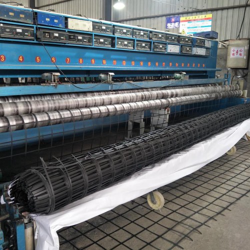 新泰土工格柵 高強(qiáng)鋼塑土工格柵廠家